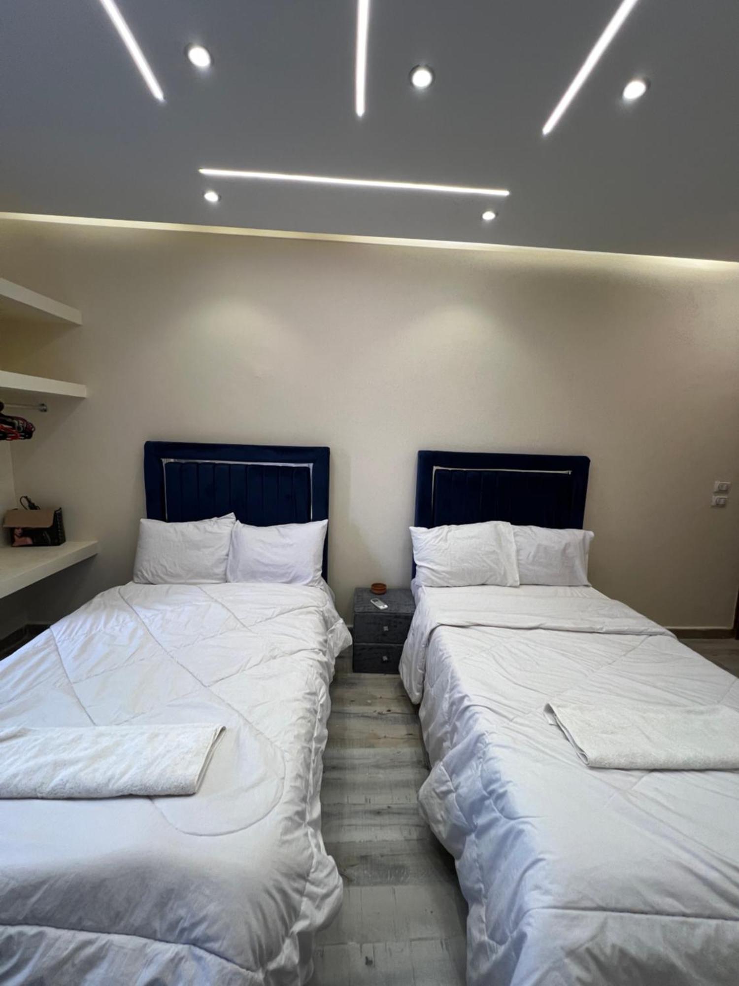 Moses Pyramids Inn Kafret el-Gabal Extérieur photo